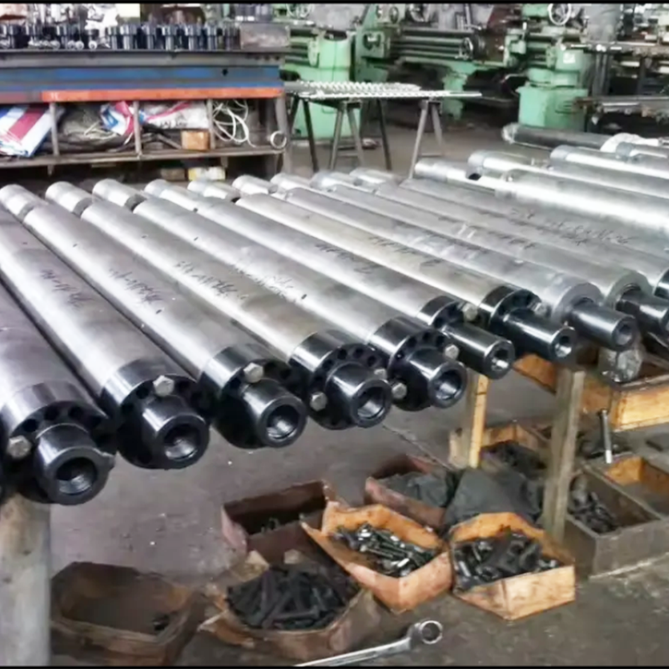 Customized Screw and Barrel for Injection Molding Machine Barrel widely used across industries such as automotive, medical, and packaging