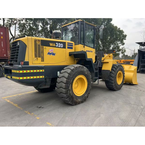 2011 Year Original Japan Used Komatsu WA320-5 Wheel Loader In Excellent Condition