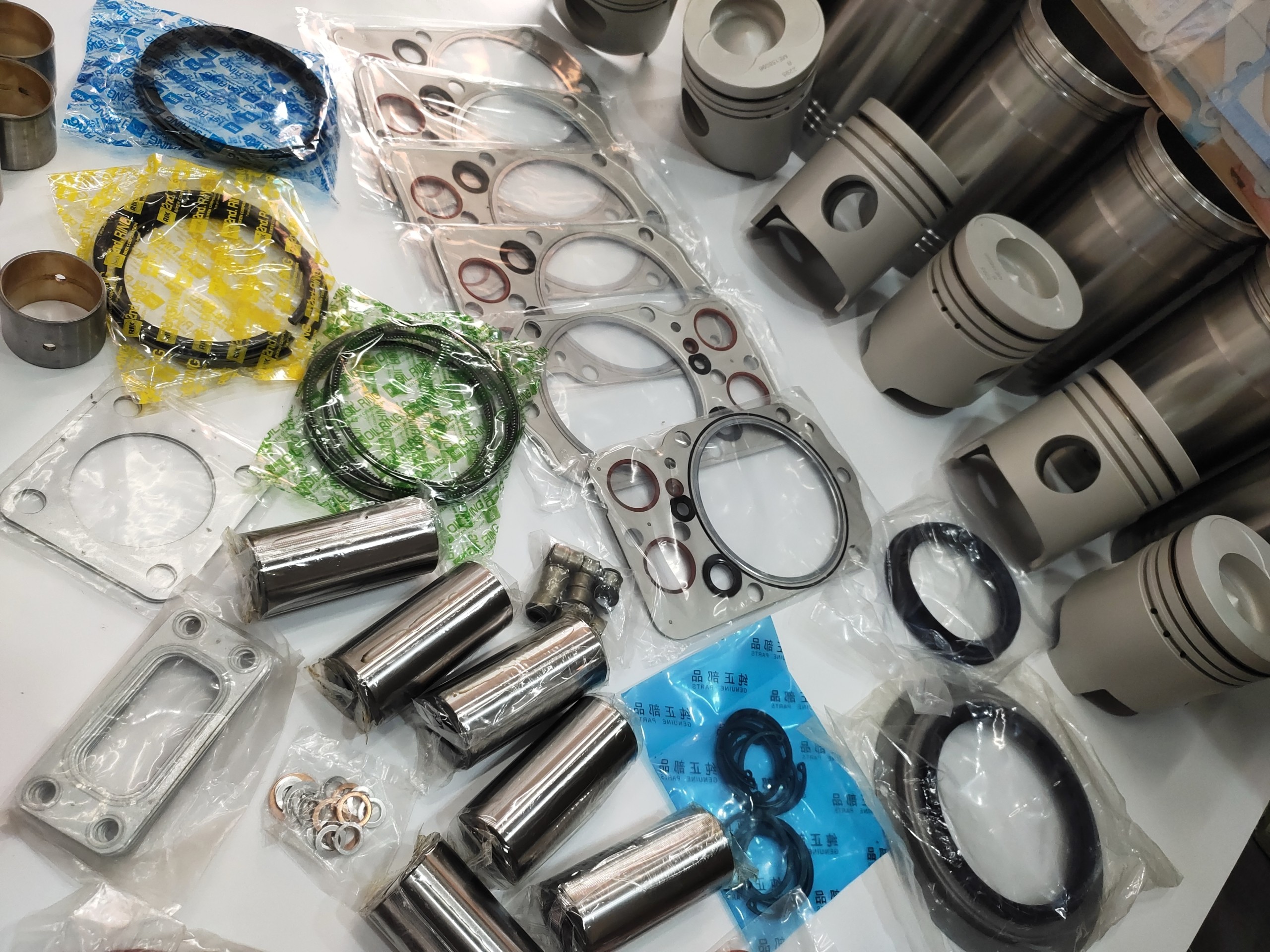 6D24 Replacing Piston Rings For Mitsubishi