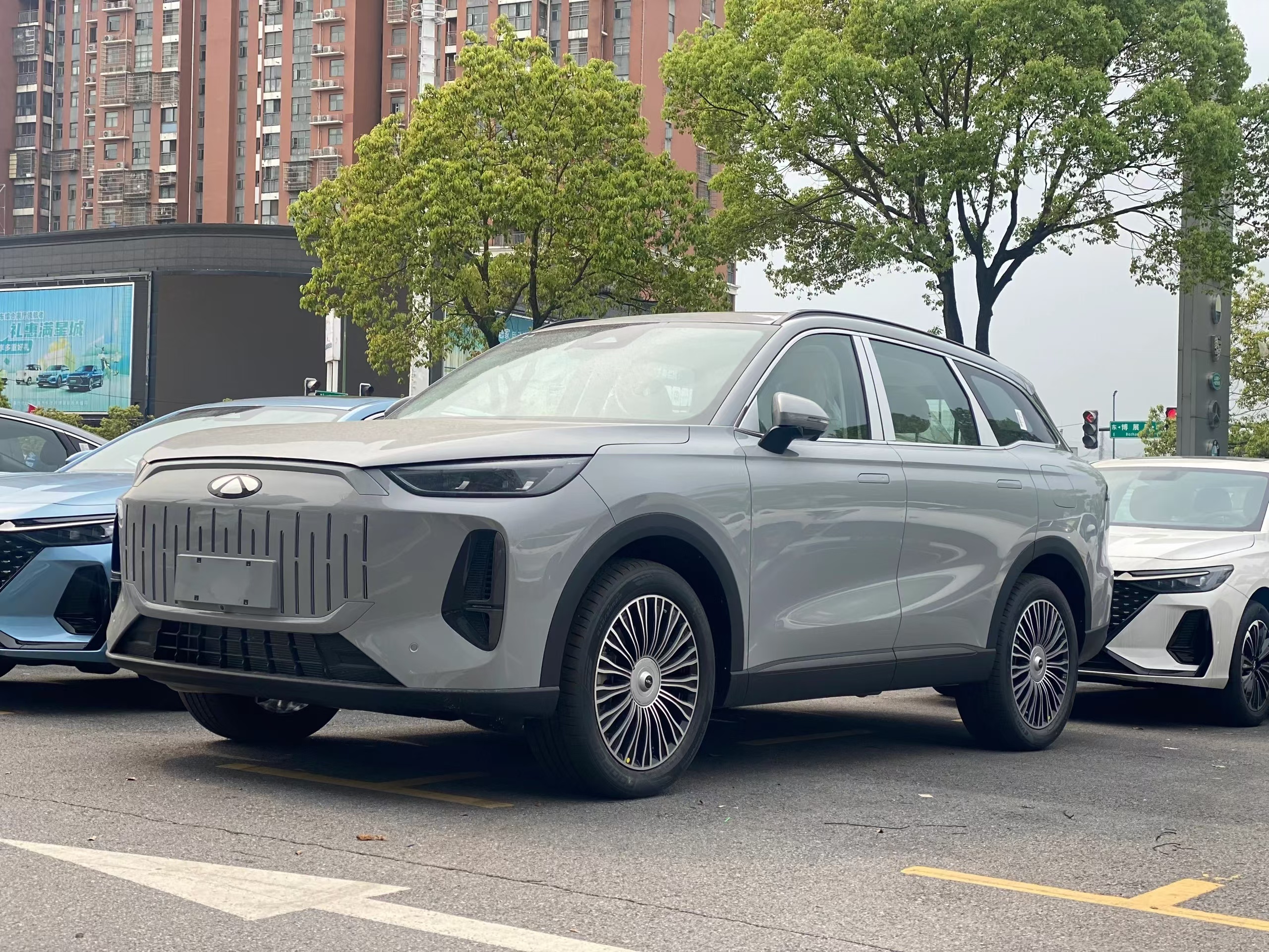 Maximum Speed 180km/h 2024 Chery Fulwin T9 Hybrid SUV 7-Seater Large EV SUV 4WD Fast Charge Energy Vehicle Chery Fengyun