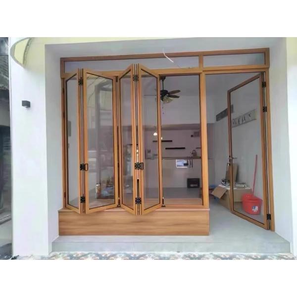 Breeze Desert Folding Window Combining Evaporative Cooling and Solar Reflection