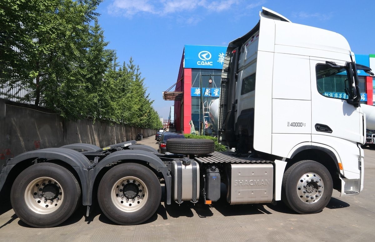 X6000 10 Wheels Euro6 530HP Diesel Engine 6x4 Tractor Unit Truck Transport