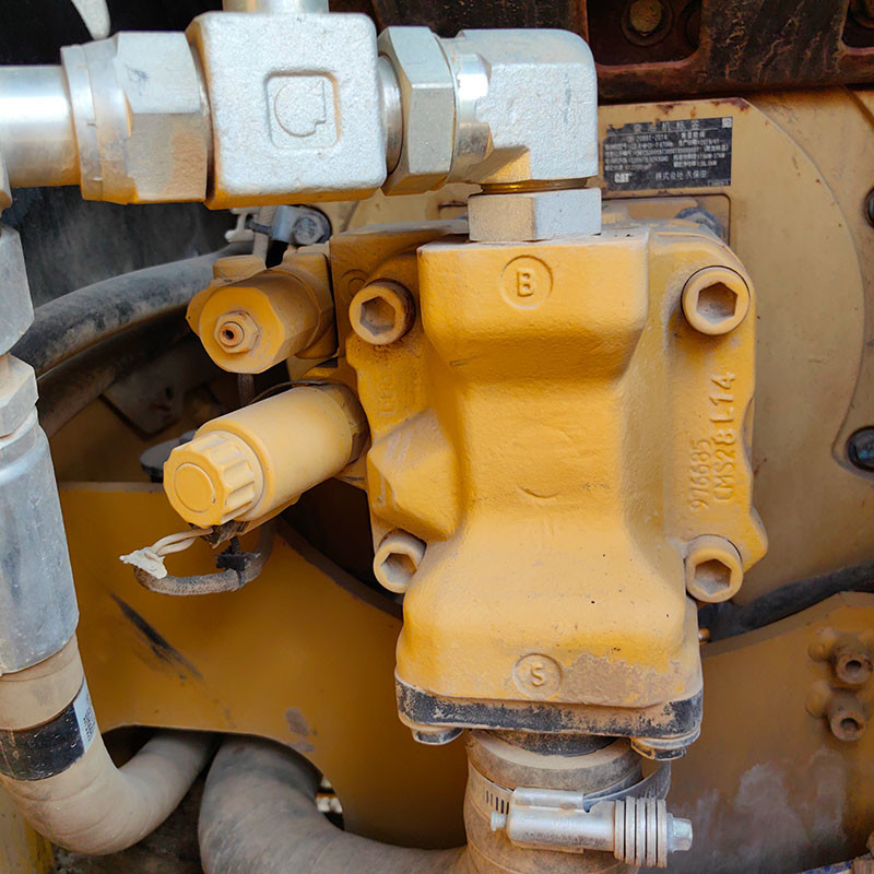 Used Caterpillar 307.5 Crawler Excavator 7.5ton Weight 42kw Rated Power CATC2.4T Engine