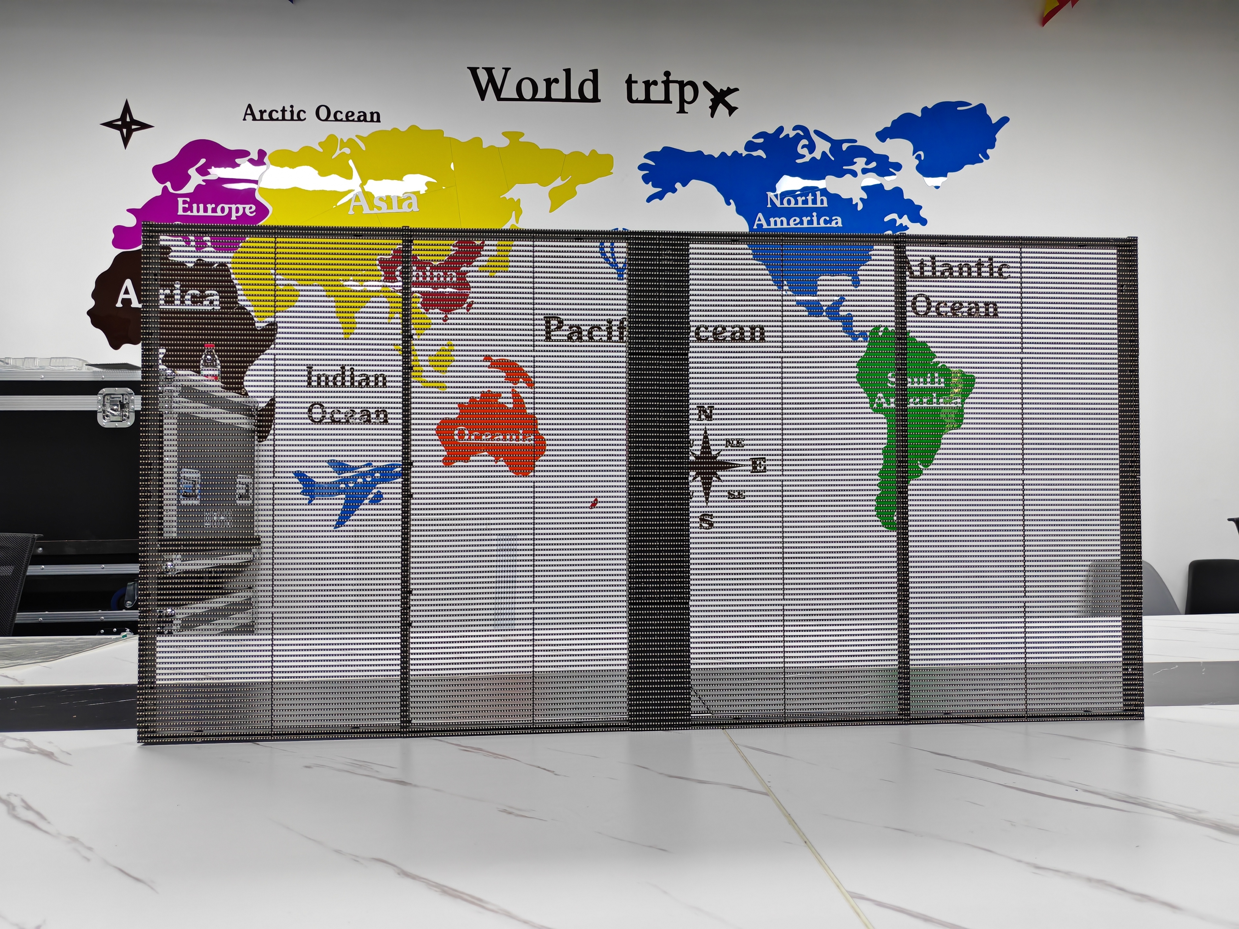 Customized Full Color Transparent Display Screen For Building Facades / Glass Curtain Walls