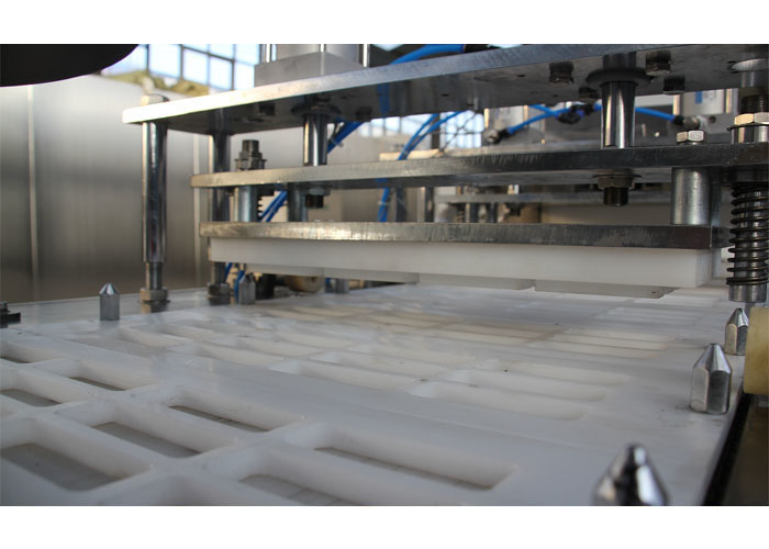 Chocolate/honey Bar Forming Machine , Cereal Bar Making Machine