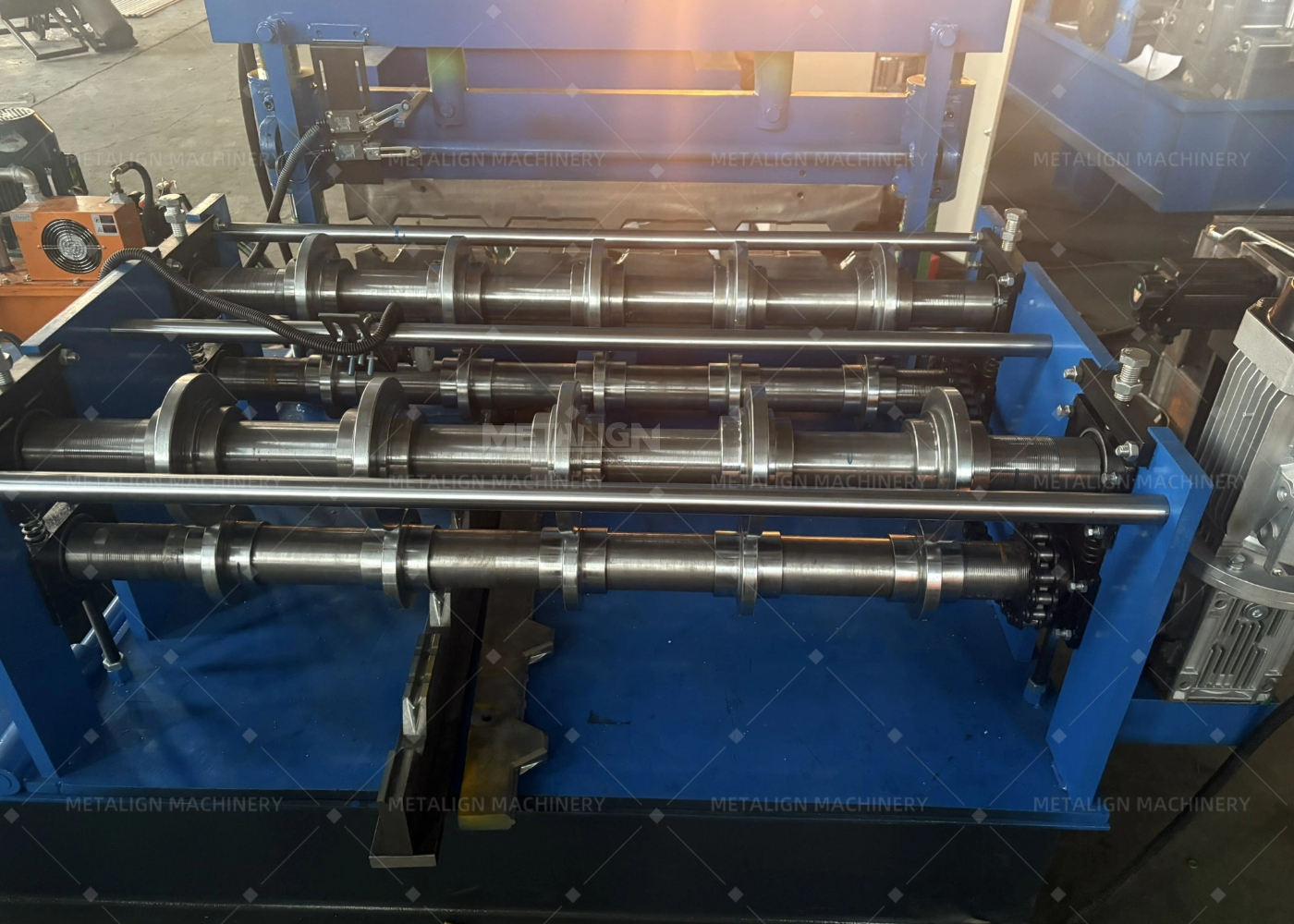 Chain Driven Roofing Roll Forming Machine with 18 Forming Stations 5.5Kw Motor and 70mm Shaft