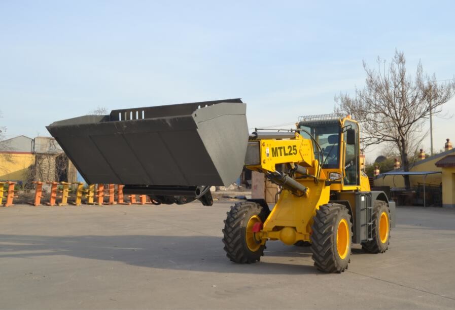 Quality Muiti Function Telescopic Wheel Loader MTL25 5.7m Lifting Height for sale