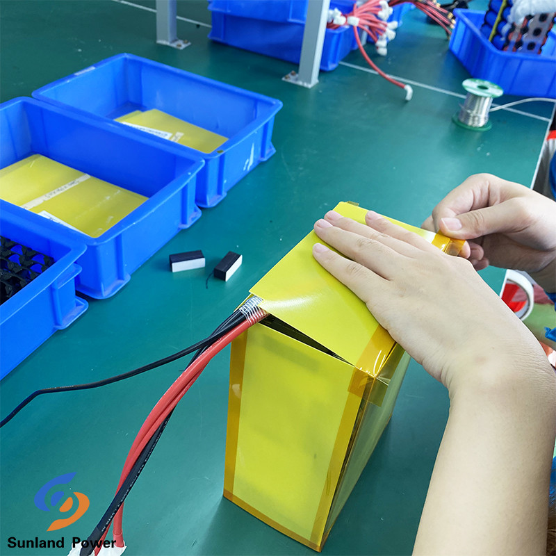 Waterproof IFR26650 4S10P 36Ah 12V LiFepo4 Battery Pack For Portable Energy Storage Syetem 400Wh