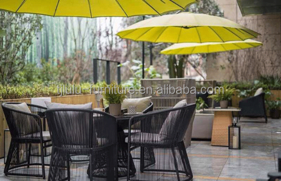 Metal Dining Chair Italian Style Wood Cafe Chair for Modern Luxury Outdoor Seating