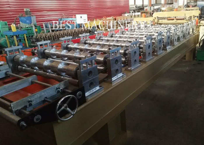 Trapezoid Roof Tile Roll Forming Machine YX1100 Russian Type PPGI Material