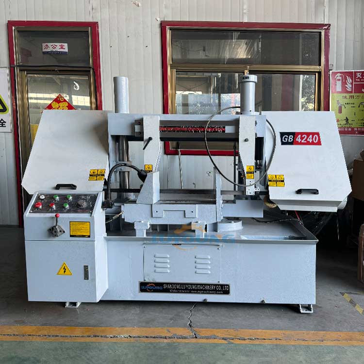 Steel Horizontal Band Saw Machine For Aluminum PLC Control 27m Min