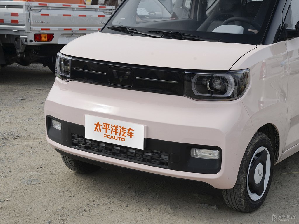 new car products cheap high configuration Hongguang MINIEV2022 Macaron Fashion 120KM ternary lithium