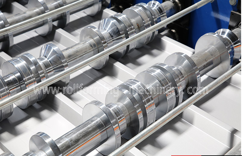 H450 Beam Housing 0.9mm Roof Panel Roll Forming Machine