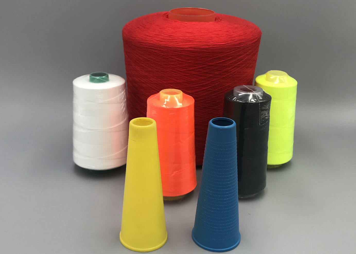 30/2 3000 Yard Sewing Machine Thread , Red And Black Polyester Upholstery Thread