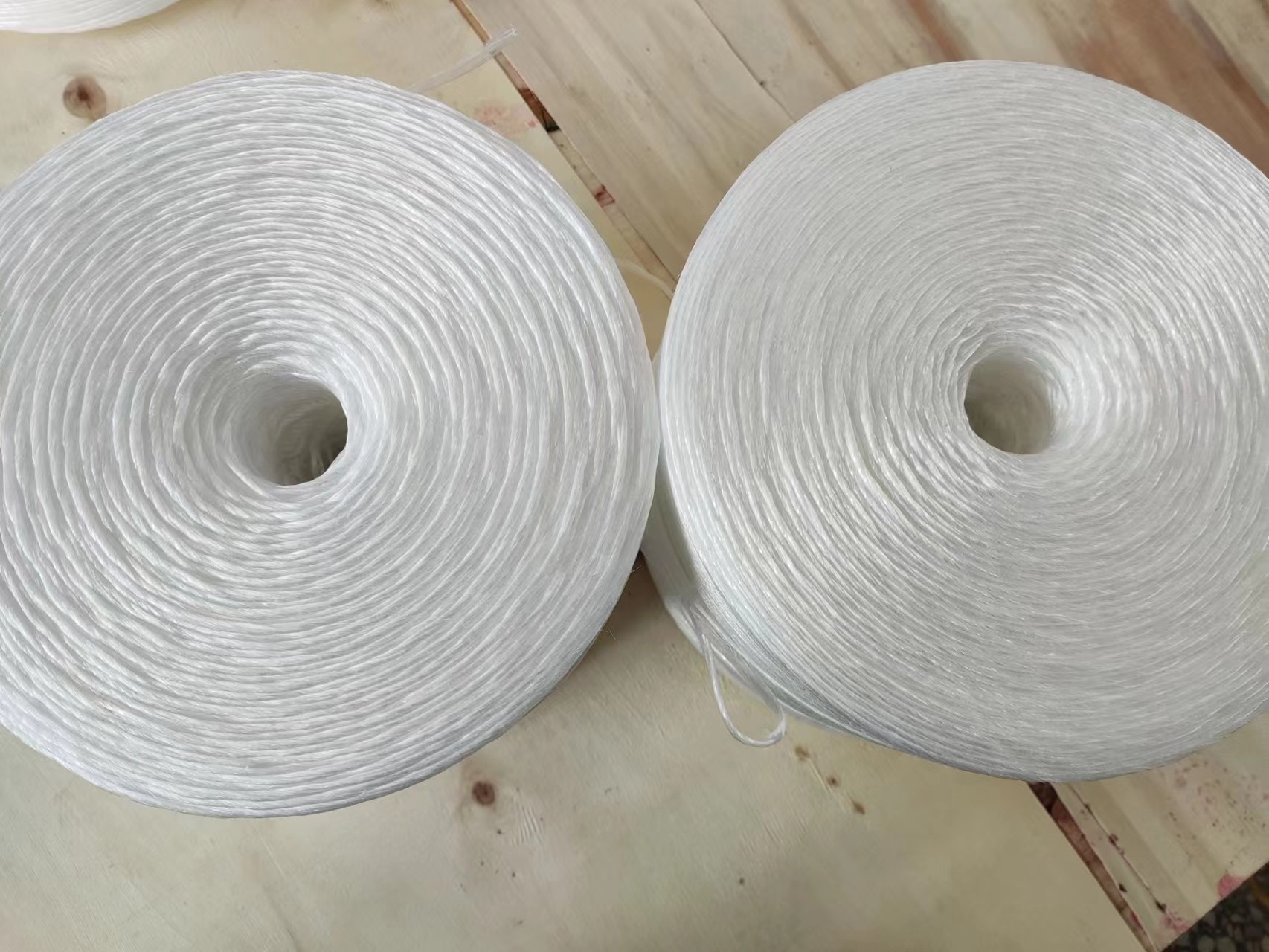 1200m/kg Split Film Yarn Tomato Hook Polypropylene Twine For Greenhouse Tomato Cultivation