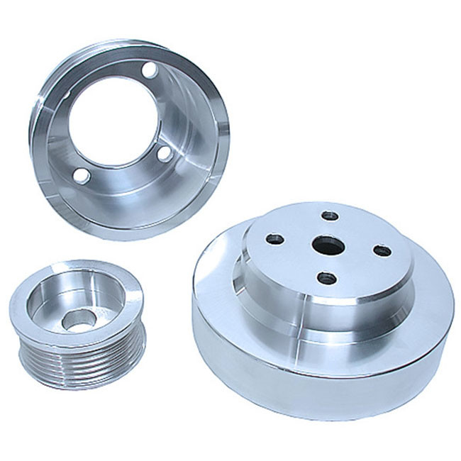 CNC processing aluminum parts.