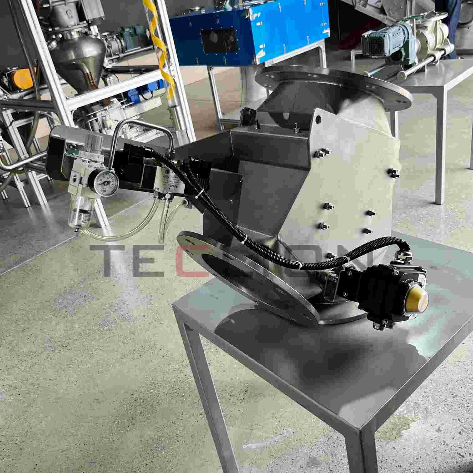 Innovative design! Swing plate gravity distribution valve - more precise powder conveying