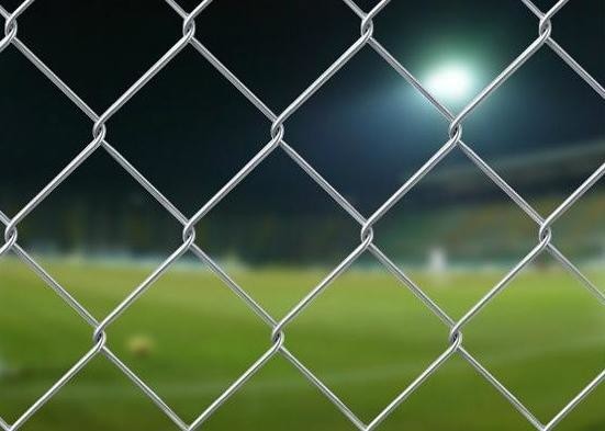 Quality Galvanized Chain Link Fence Mesh 50mm×200mm 1770N/mm2 Tensile for sale