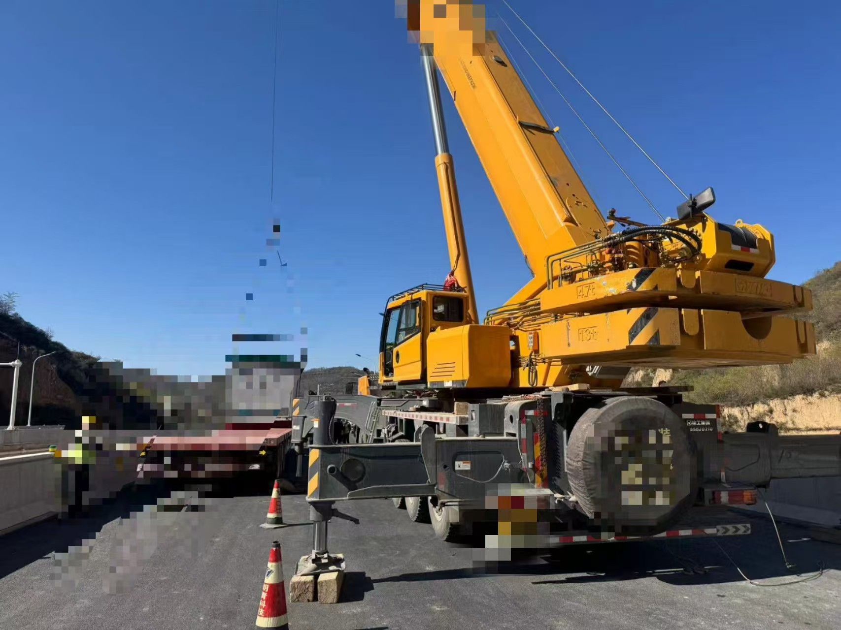 Brand Official Factory Lifting Capacity 100ton Maximum Lifting Height 75m Total Weight Boom Truck Crane Trucks Mobile Crane QY100K7C in Stock