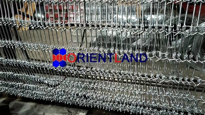 1000mm High Tensile Strength Concertina Barbed Wire 15m 68coils