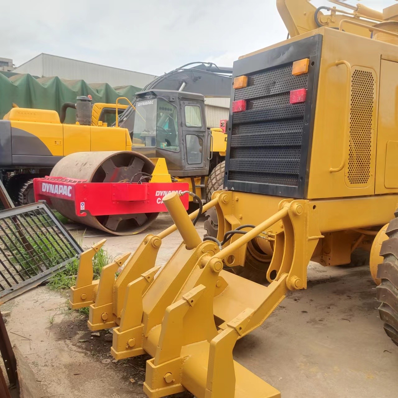 Caterpillar 140G Grader Used Road Grader For Leveling Road Surfaces And Building Roads