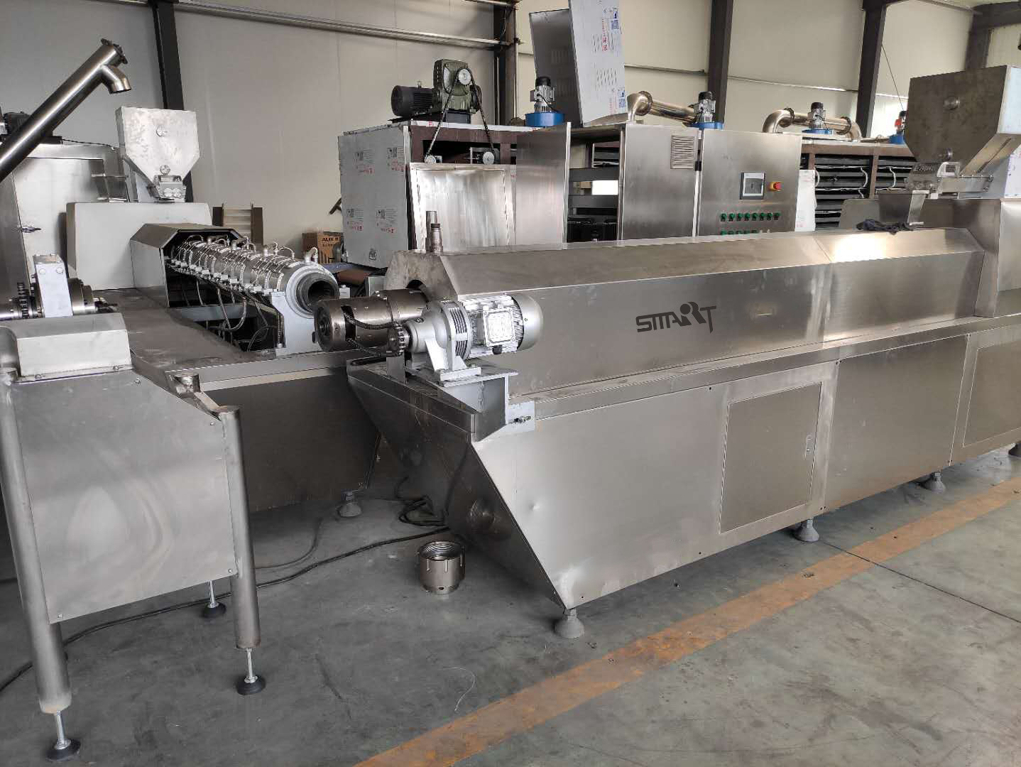 Quality SS 45kw Dog Chews Processing Machine With Extruder for sale