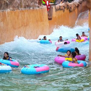 Quality Environmental Friendly Extreme Lazy River Equipment For Amusement Park for sale
