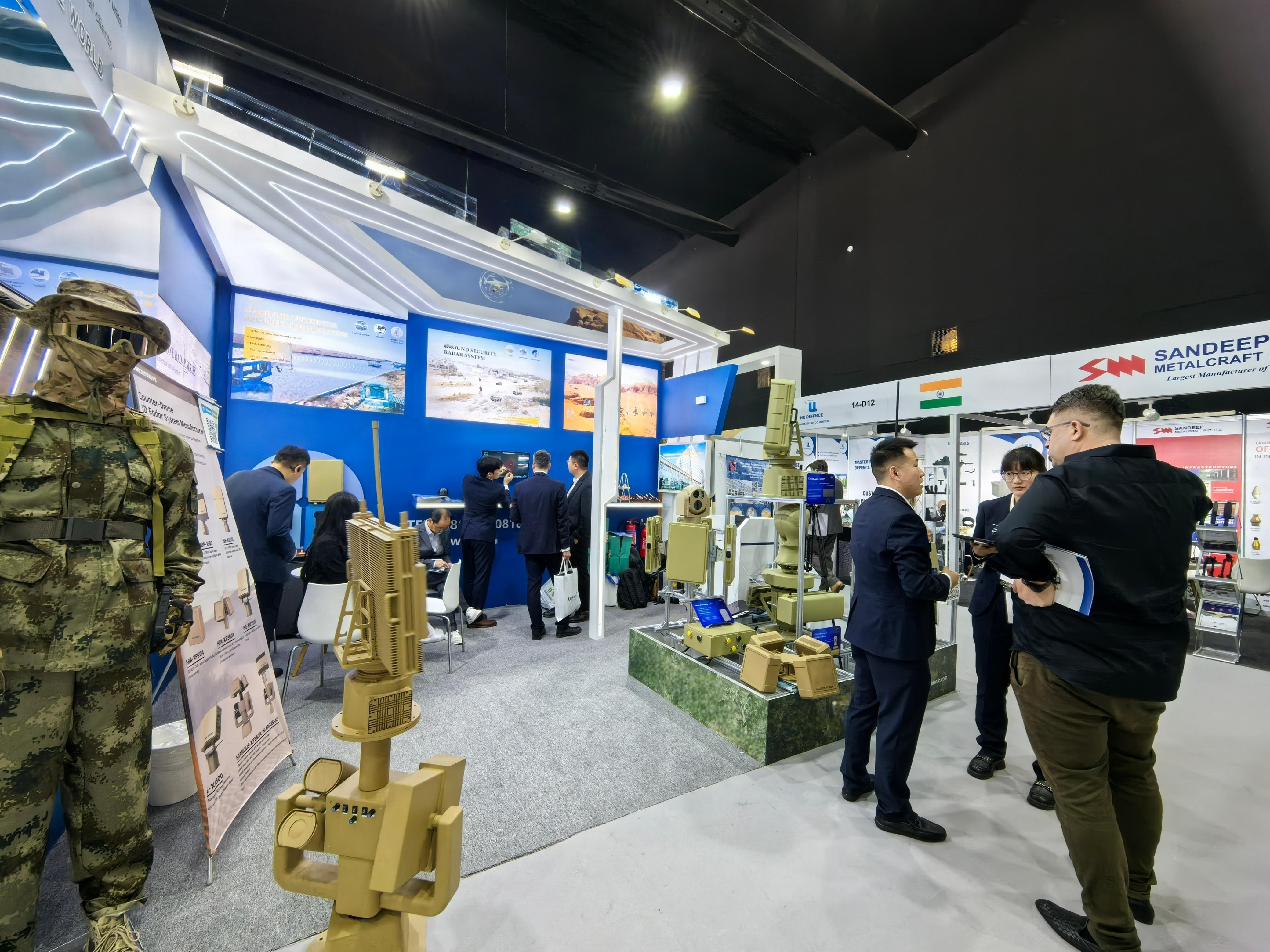 Two Dimensional Four Sided Active Phased Array Radar 15Km Detection Zone