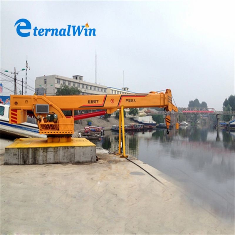 360 Rotatable Harbour Crane Ship Crane With Lifting Height Up To 20 M
