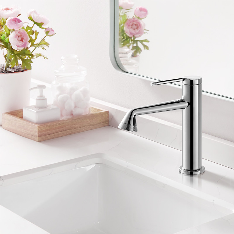 Chrome Basin Mixer Faucet Deck Mounted Bathroom Faucet Single Lever
