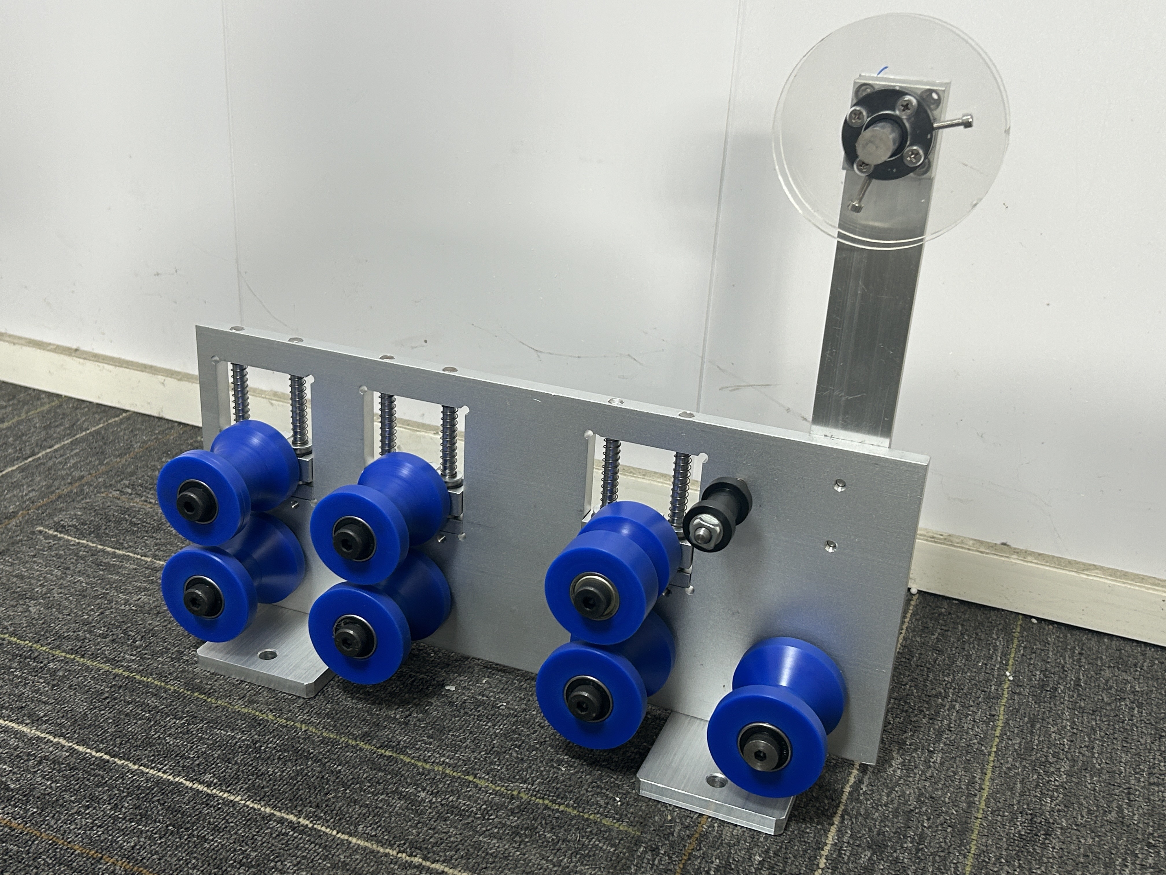 Manual Fabric Roll Machine Tape Sticking Machine Fast And Straight Tape Sticking Differ
