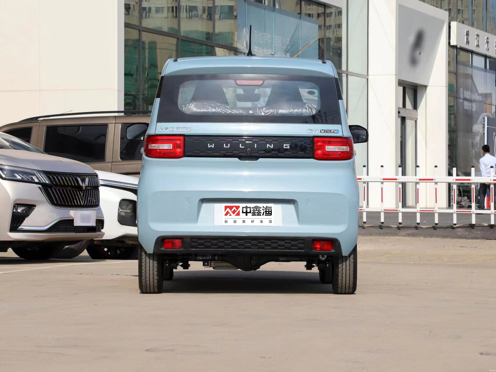 3-door 4-seater hatchback Hongguang MINIEV2022 Free Lithium Iron Phosphate high speed new energy electric