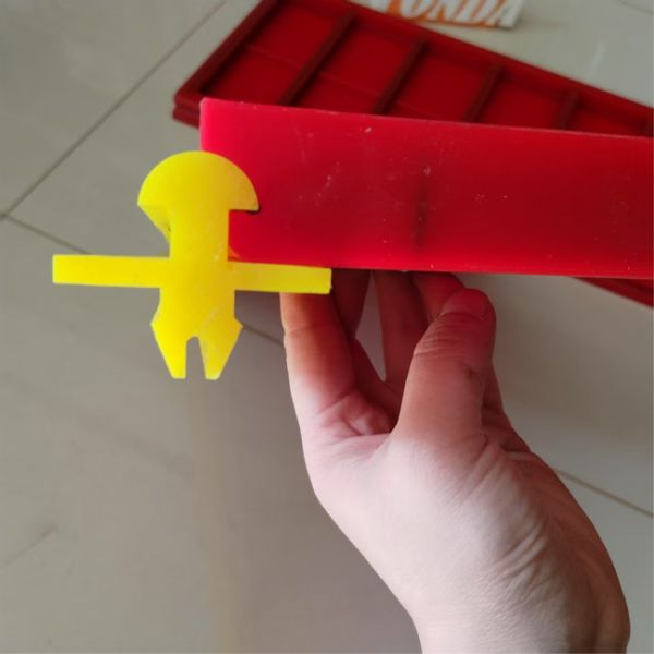 Detailed view of Polyurethane Dewatering Screen Panel components