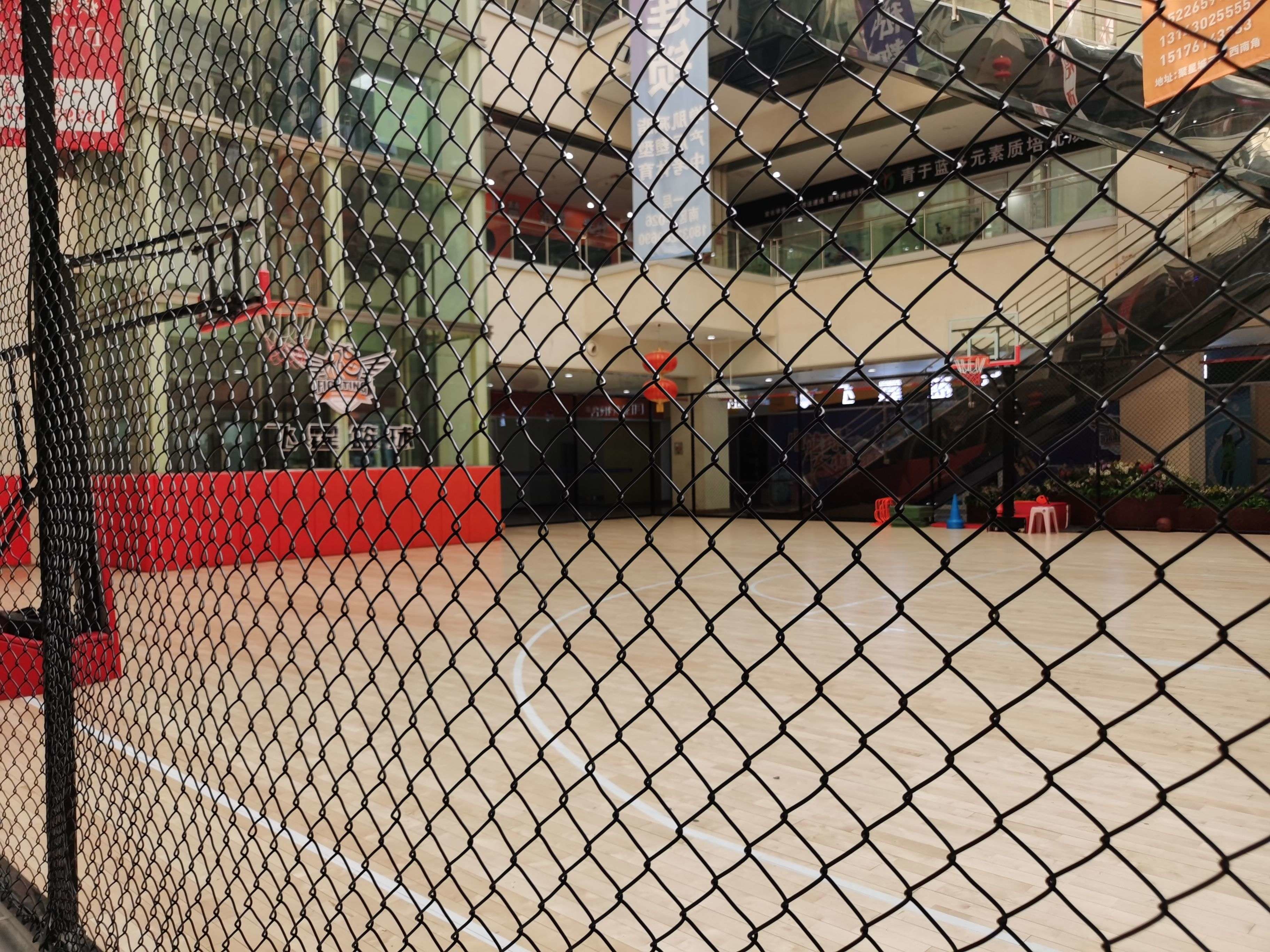 Quality High Carbon Steel Chain Link Fence Mesh 2mm Wire 48mm 65mm Width for sale