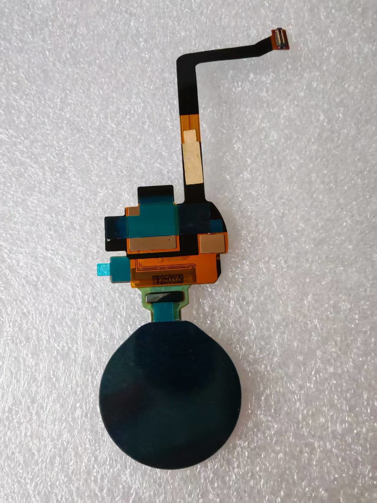 1.04 Inch Round Oled Screen Round AMOLED Panel 340*340 Dots SPI Interface Driving IC CO5300-AF