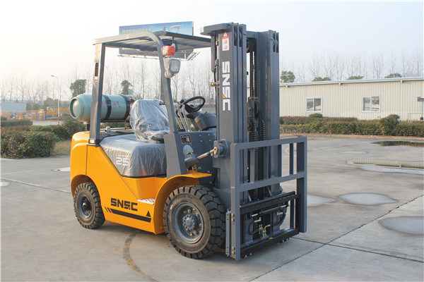 Snsc 2.0 Ton LPG Gasoline Forklift