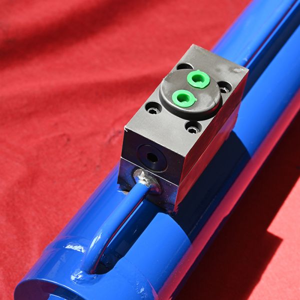 Small Excavator Custom Cylinders 16MPa Telescopic Type 335mm Maximum Stroke