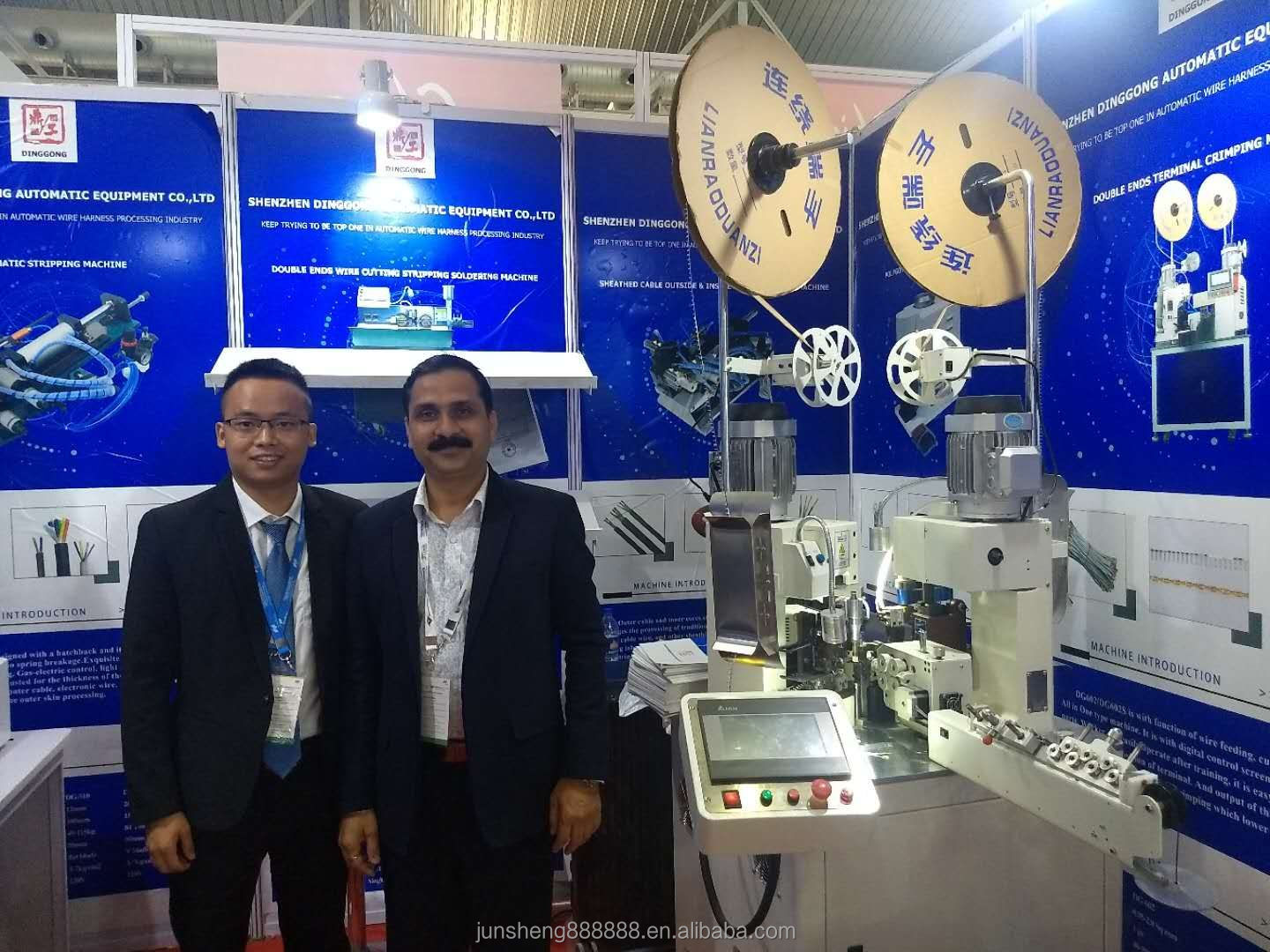 HR-220T Fully Automatic Double Wire Cable Stripping Cutting Twisting Machine Small Wire Stripper Machine