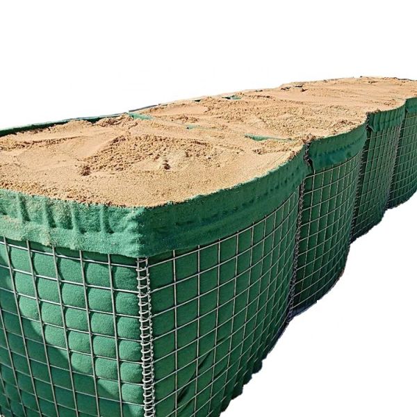 Sand Fileld HESCO Defensive Barriers / Geotextile Lined Military Gabion Barriers Filled HESCO Defensive Ba