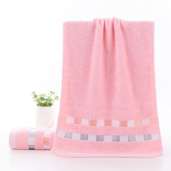 Comfortable Woven Combed Cotton Water Pattern Hotel Towels for Soft and Eco-friendly