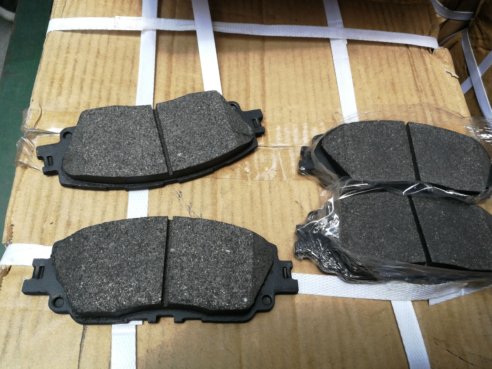 04465-33480 Front Brake Disc Pad For Toyota Camry 2018 Car Fitment And Smooth Braking