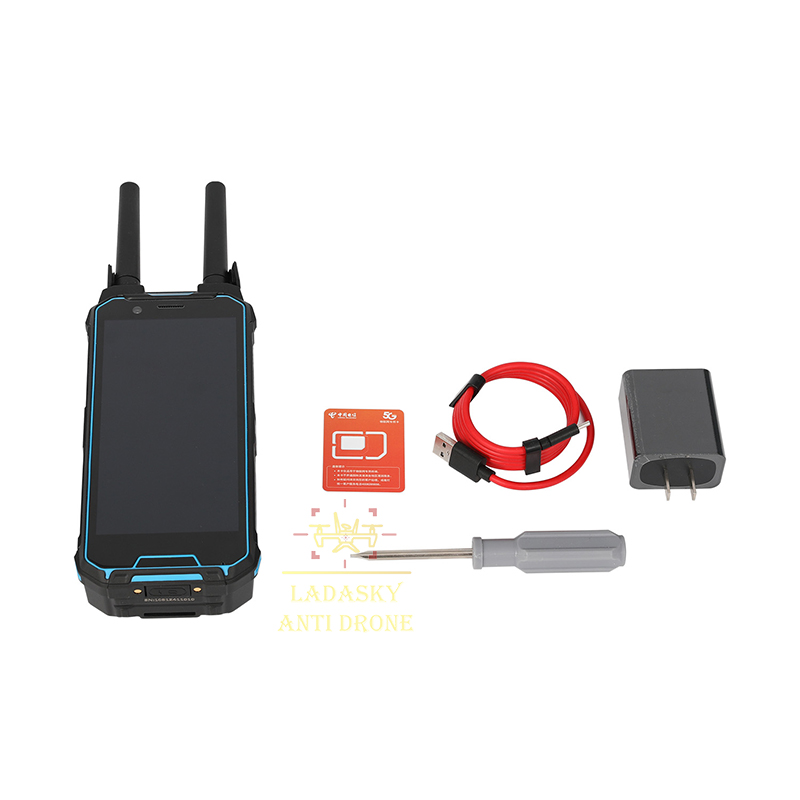 Full Band 100MHz-6000MHz Anti Drone Detection Device Wearable with 3- 4h Endurance Time 1