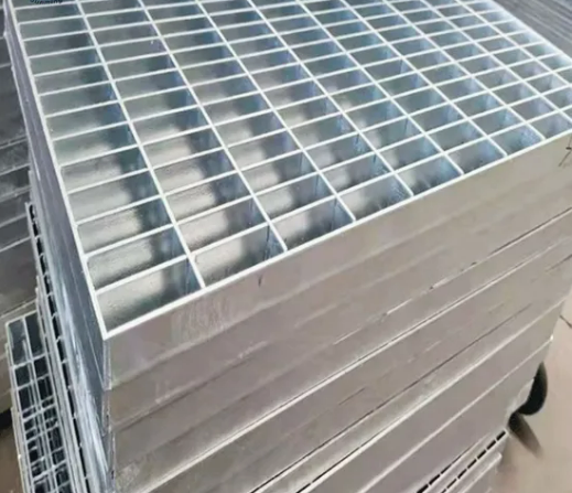 Welded Steel Grating Drain Cover with Stainless Steel and Galvanized Finish for Heavy Duty Applications