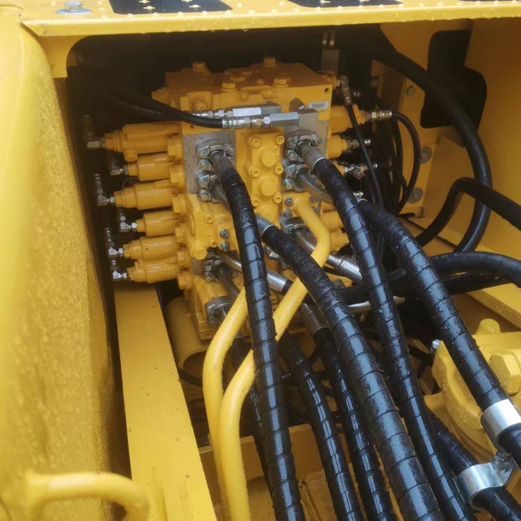 Original Hydraulic Cylinder Komatsu PC200 Excavator Good Condition Made in Japan