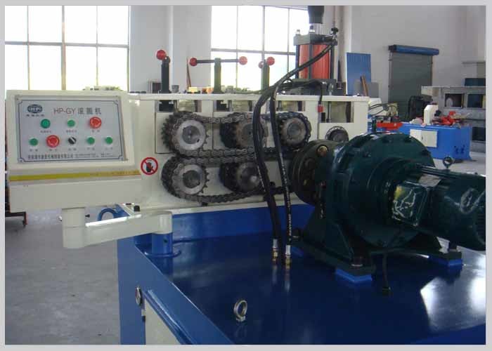 Three / Seven Roller Square Pipe Bending Machine Speed 4m / Min For Pipe Spiralling
