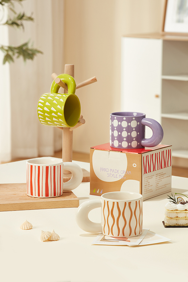 Large Handmade Ceramic Mugs Print Colorful Polka Dots Creative Design Ceramic Mug With Lid DW-01A567