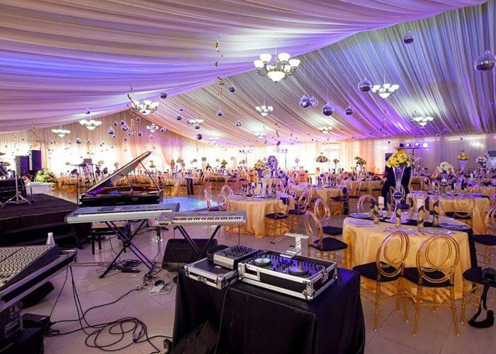 PVC Fabric Aluminum 15x50 Clear Span Tent With Decorations
