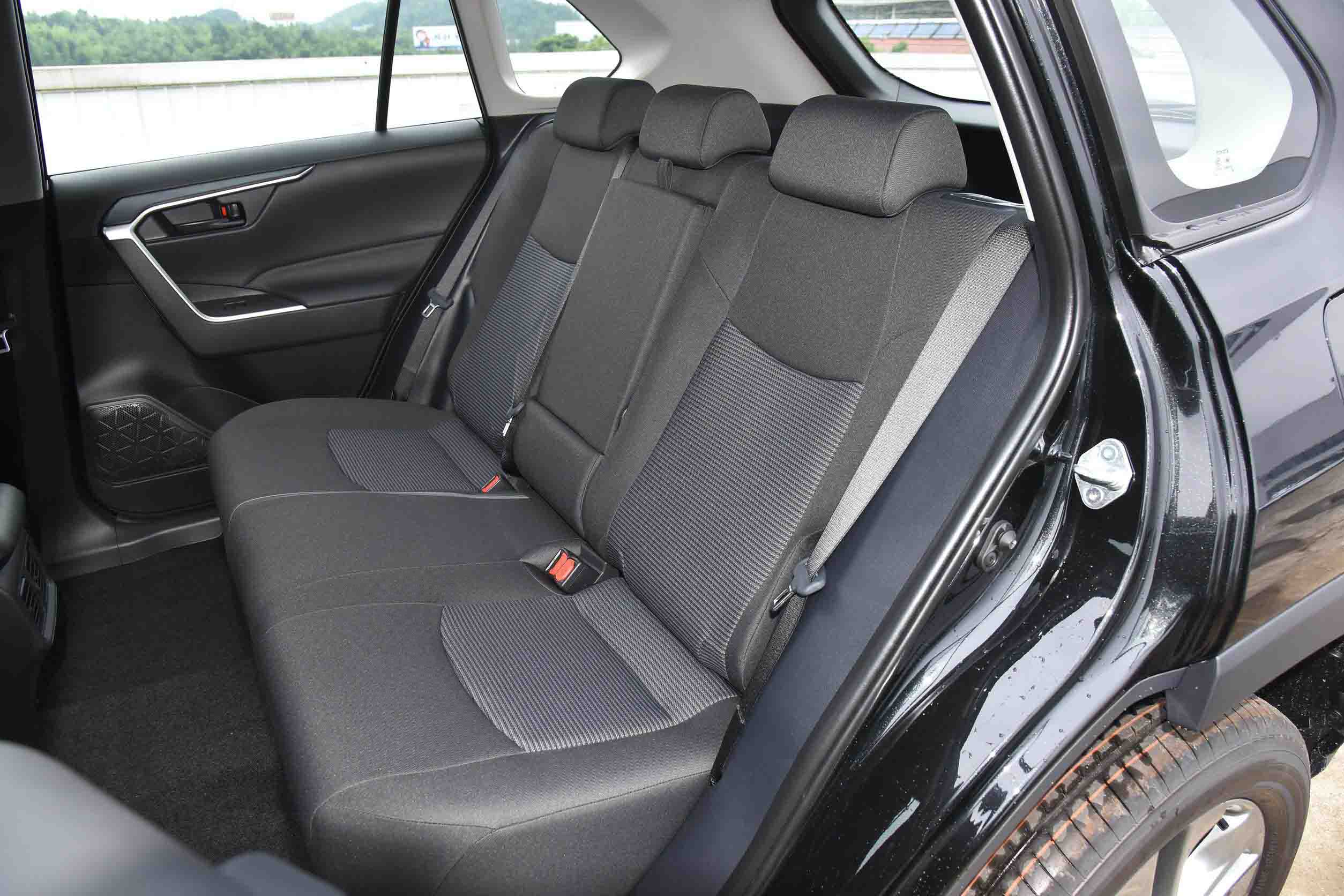 2024 Hybrid Cars Toyota Wildlander GAC Leading Edition 20T Compact SUV ACC Cruise Euro VI Gasoline Electric Leather Seats