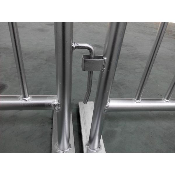 portable road barrier/road safety barrier/crowd control barriers