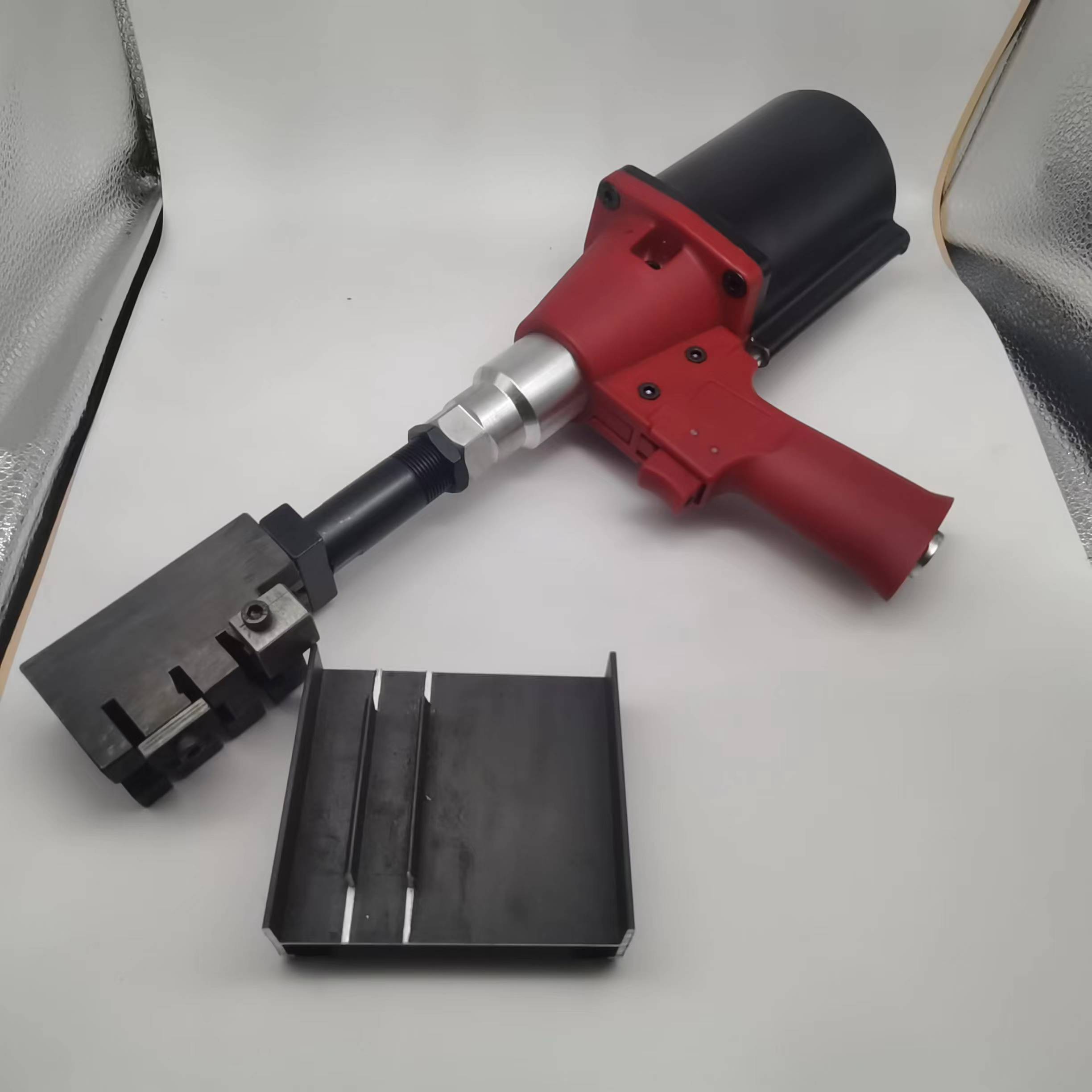 13mm Stroke Pneumatic Aluminium Window Punching Machine